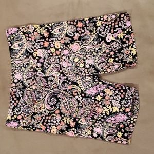 No boundaries shorts